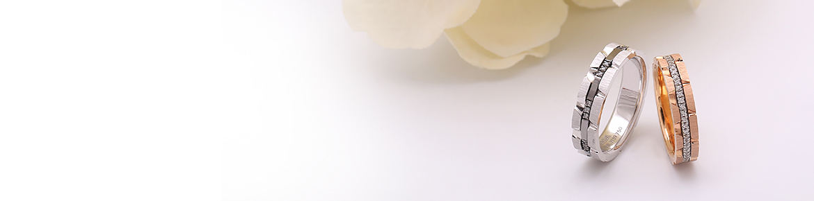 청담예물 쥬드주얼리 나무 질감과 같은 독특한 반지 텍스처가 표현된 FOREST컬렉션 결혼반지 아흐브르 
